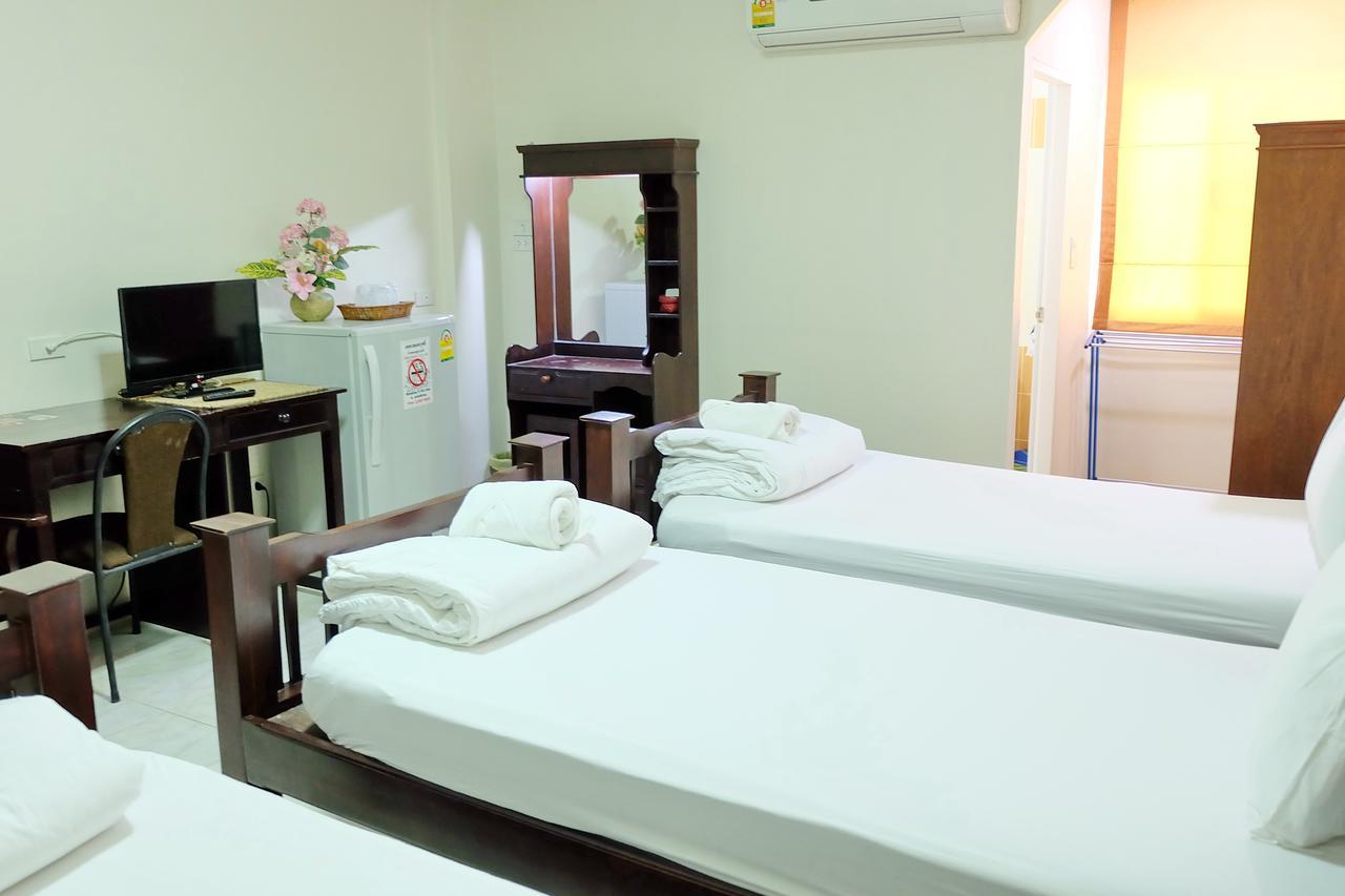 Siam House Interplace Lop Buri Екстериор снимка