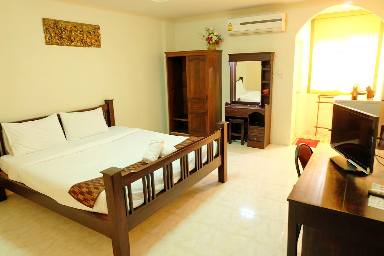 Siam House Interplace Lop Buri Екстериор снимка
