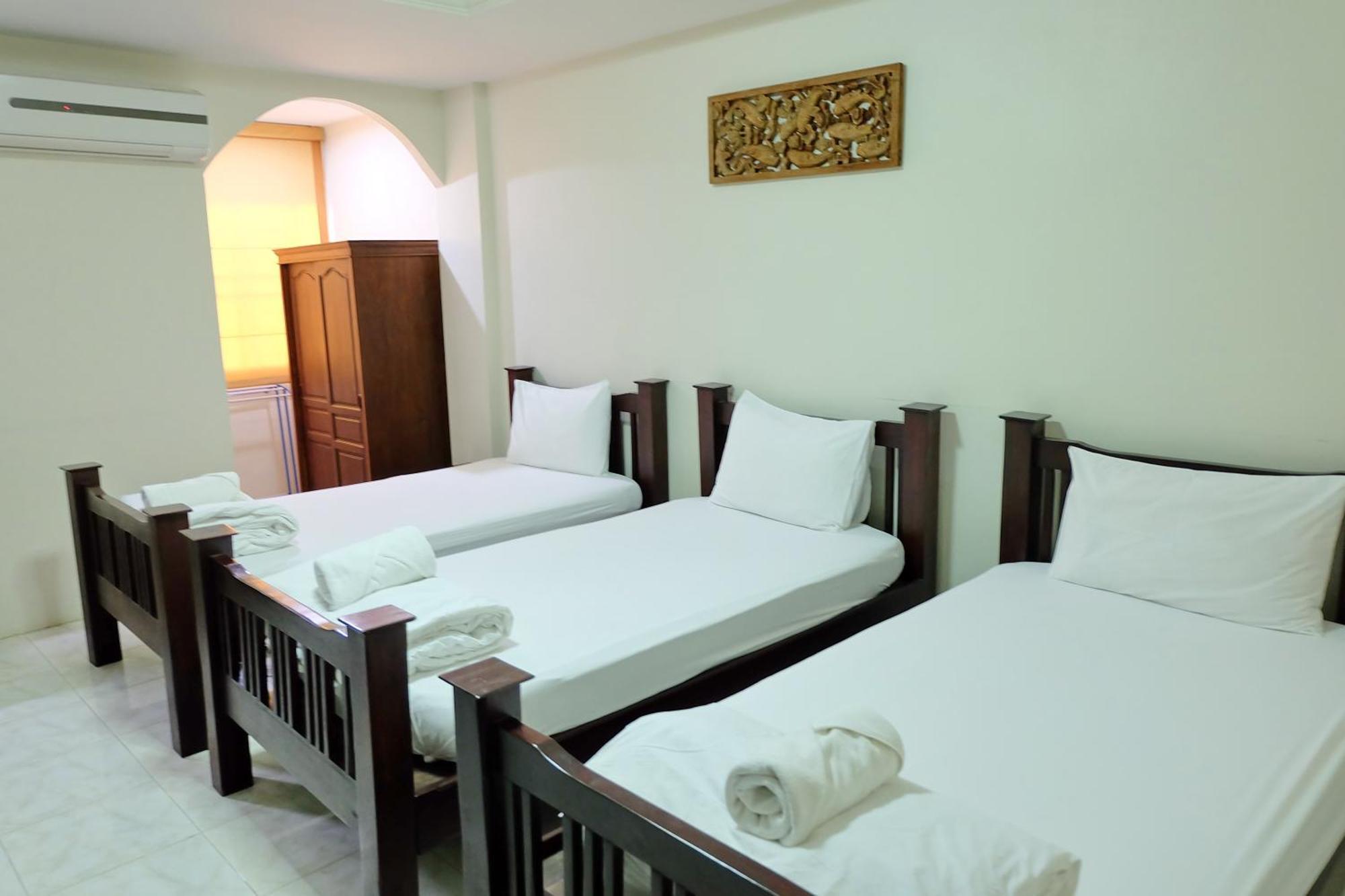 Siam House Interplace Lop Buri Екстериор снимка
